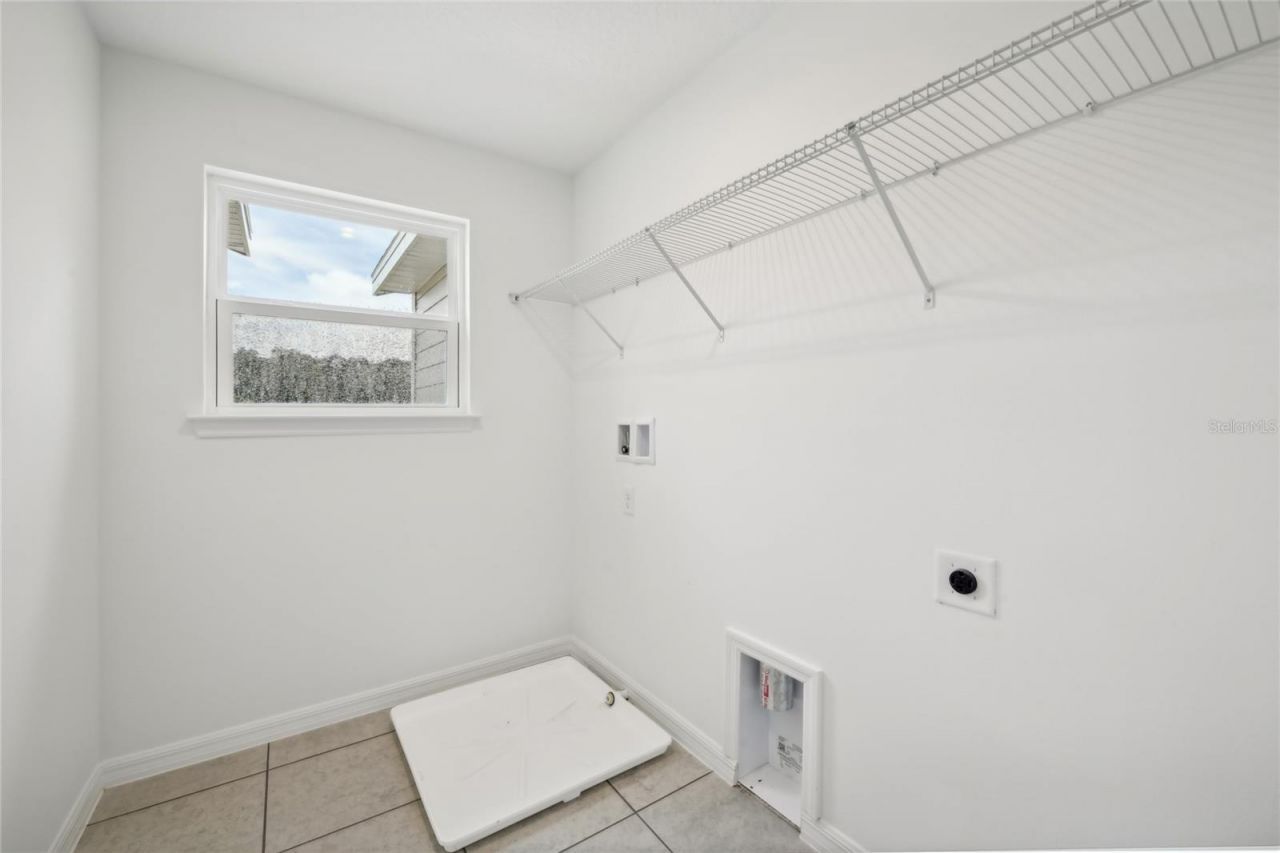 12983 Trovita Drive, Grand Island, FL 32735 Photo