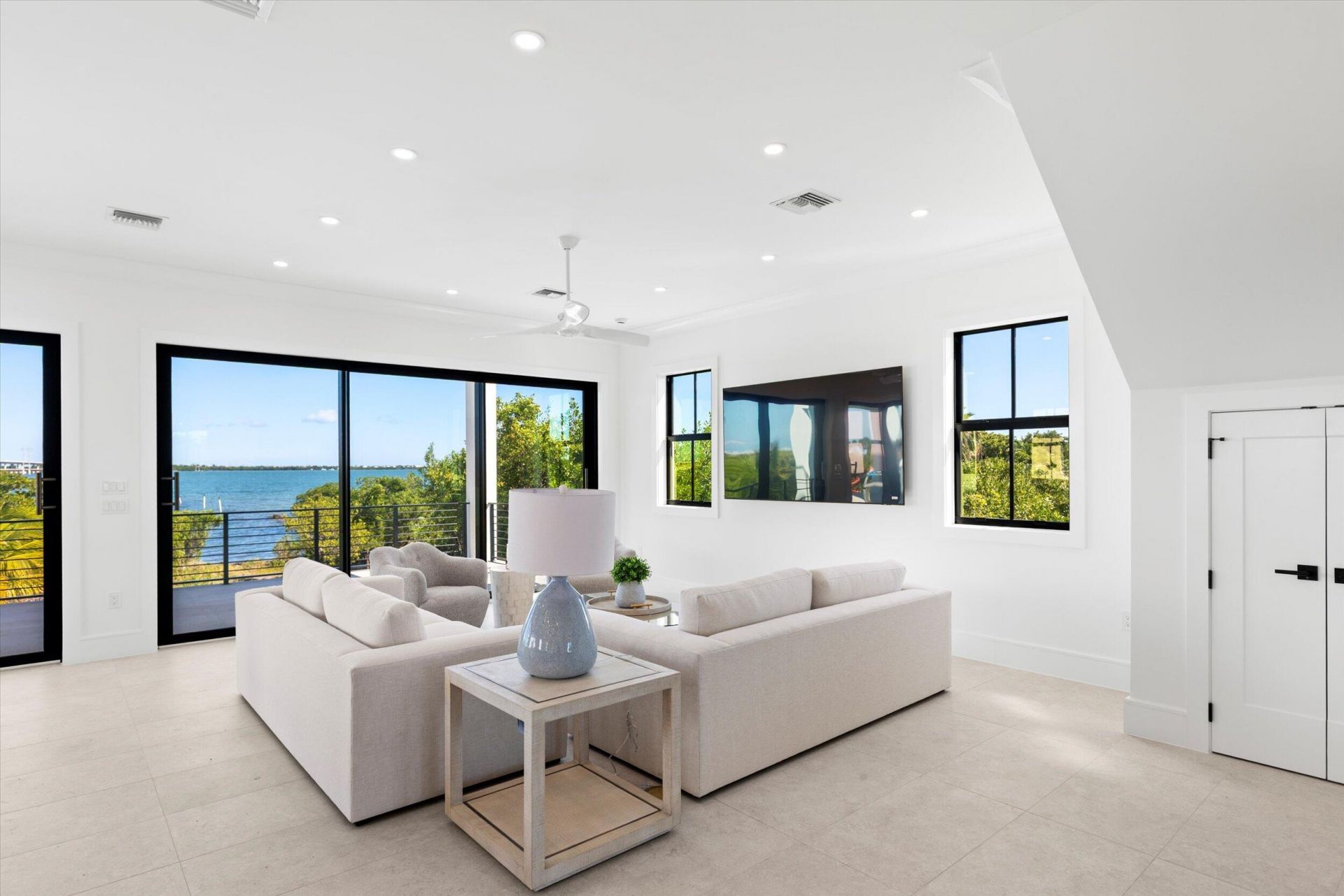 231 E Shore Drive, Unit 4, Key West, FL 33040 Photo