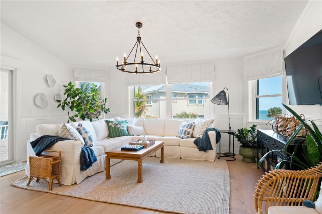 8880 N Sea Oaks Way, Unit 301, Vero Beach, FL 32963 Photo