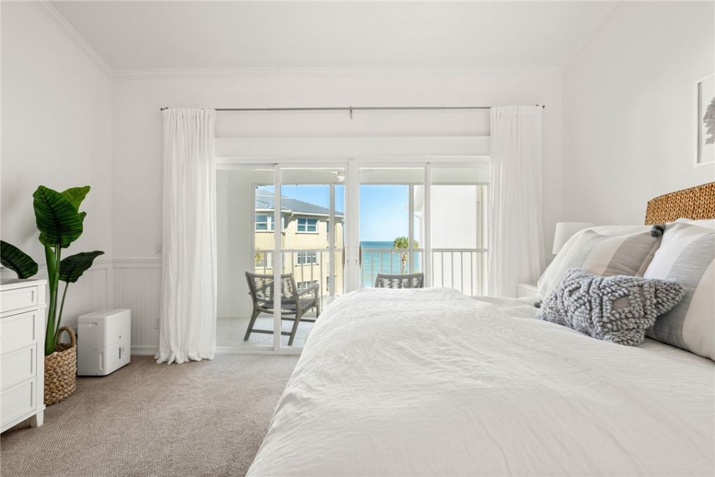8880 N Sea Oaks Way, Unit 301, Vero Beach, FL 32963 Photo
