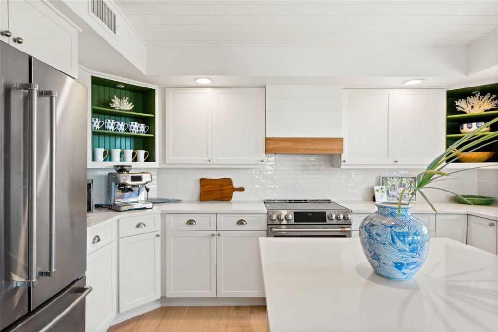 8880 N Sea Oaks Way, Unit 301, Vero Beach, FL 32963 Photo
