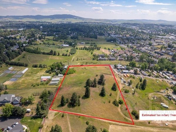700 Empire Ln, Moscow, ID 83843