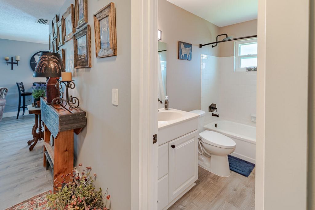 2929 SE Ocean Boulevard, Unit 117-10, Stuart, FL 34996 Photo