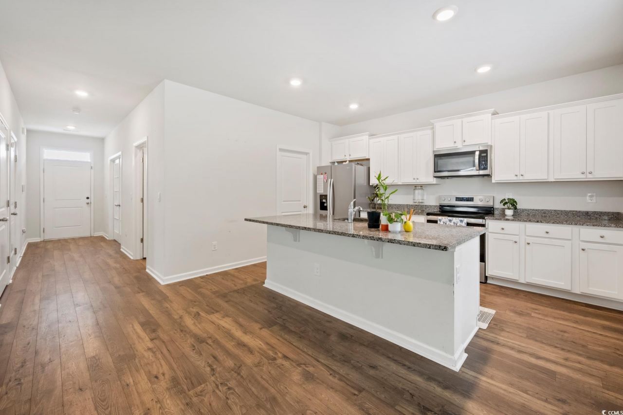 543 Meadowgrass Ct. Photo 6