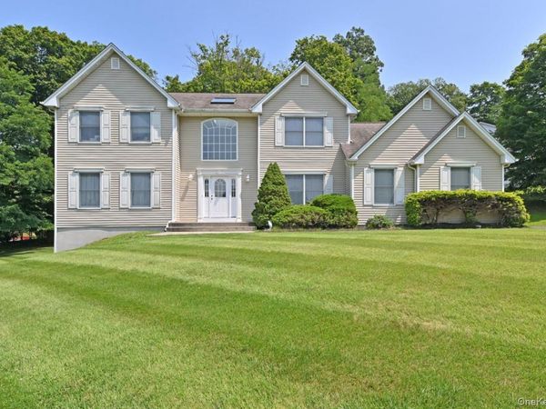 14 Roble Road, Suffern, NY 10901