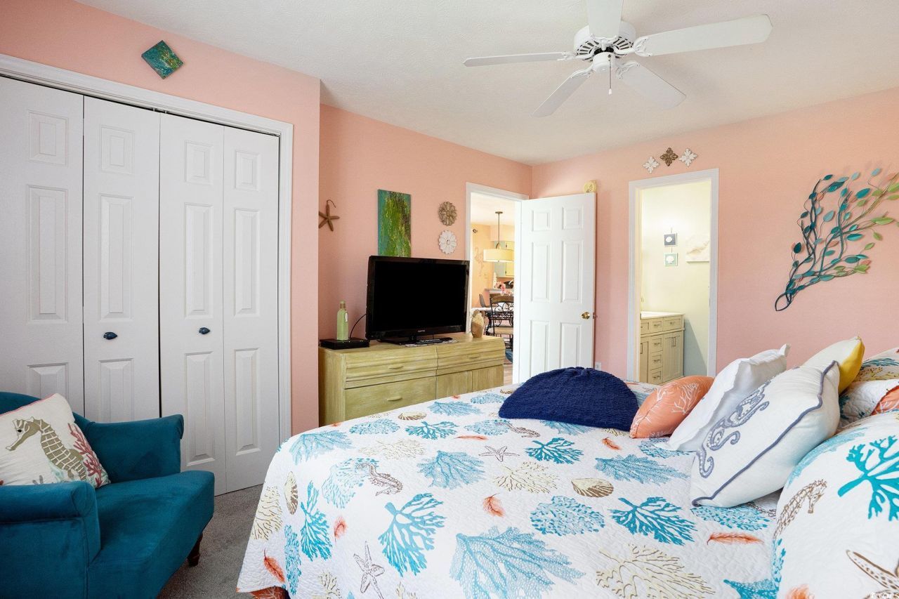 602 Waterway Village Blvd Photo 11