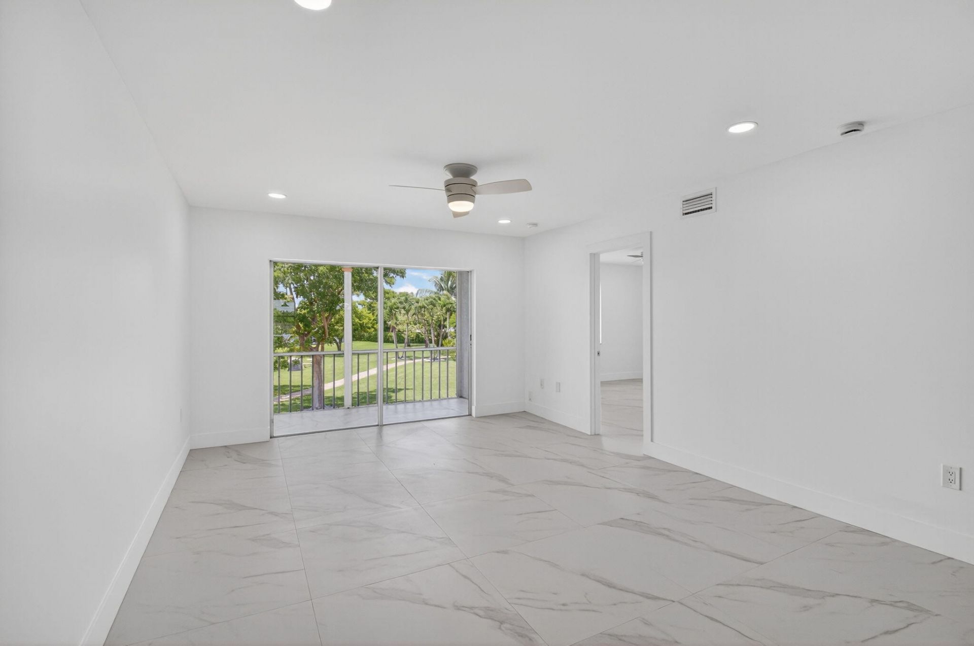 9886 Marina Boulevard, Unit 622, Boca Raton, FL 33428 Photo