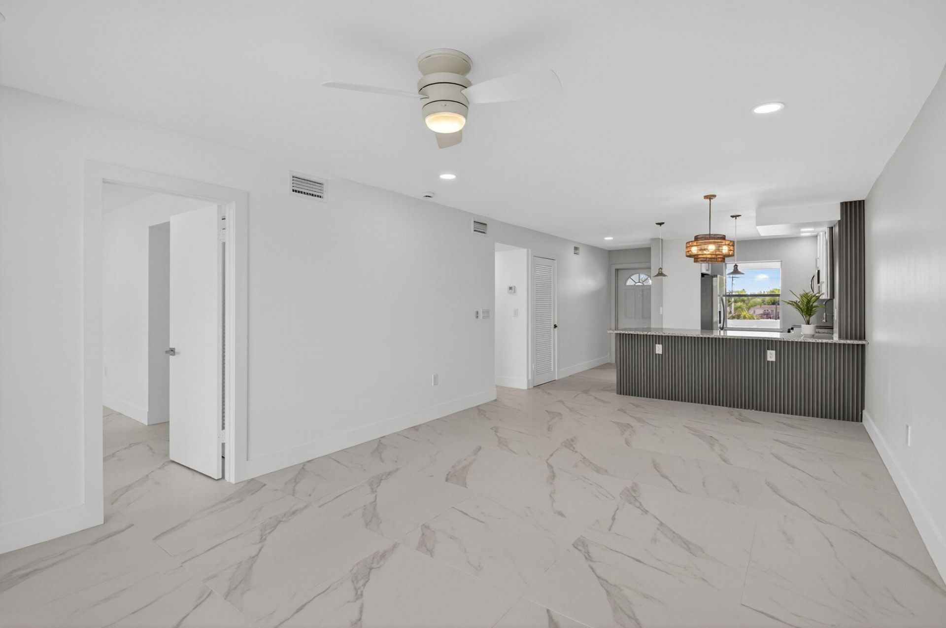 9886 Marina Boulevard, Unit 622, Boca Raton, FL 33428 Photo