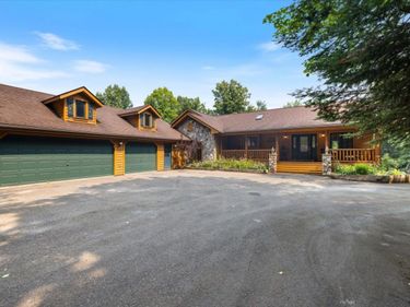 29534 Bayview Drive, Bovey, MN 55709