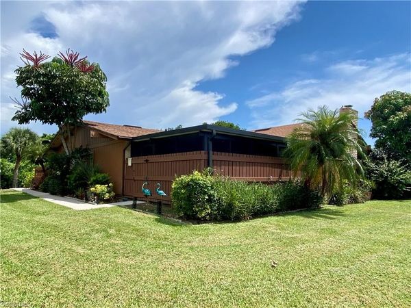 5647 Foxlake DR, NORTH FORT MYERS, FL 33917