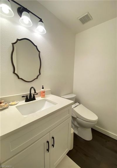 5647 Foxlake Dr, North Fort Myers, FL 33917 Photo