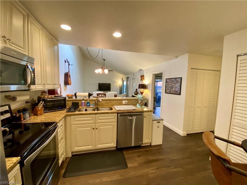 5647 Foxlake Dr, North Fort Myers, FL 33917 Photo