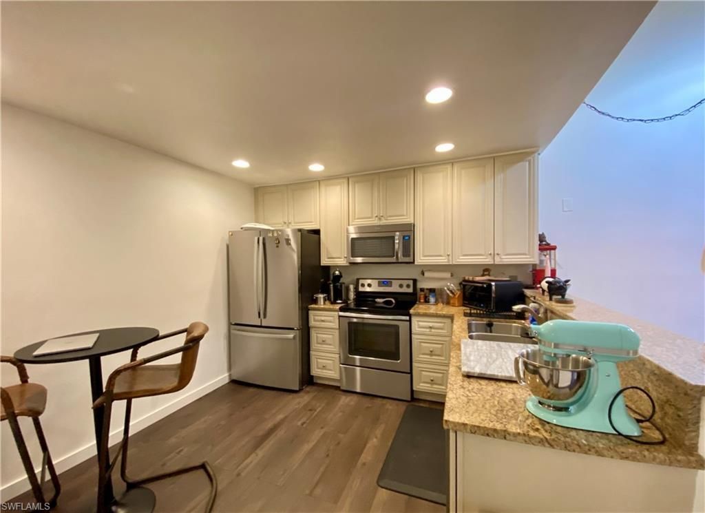 5647 Foxlake Dr, North Fort Myers, FL 33917 Photo