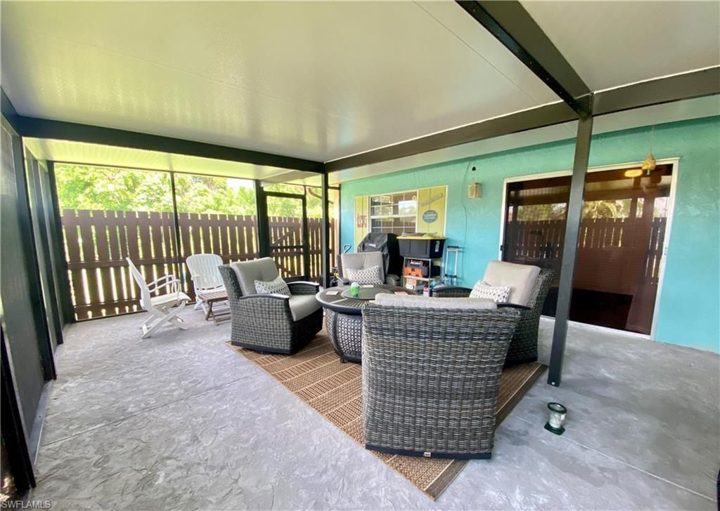 5647 Foxlake Dr, North Fort Myers, FL 33917 Photo