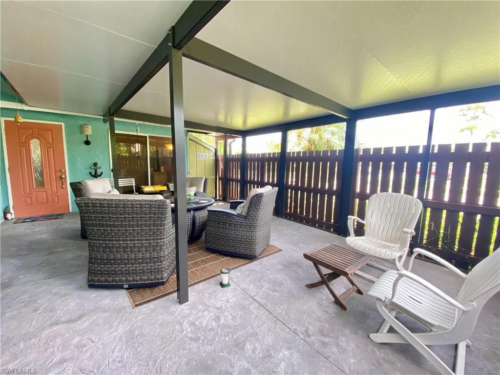 5647 Foxlake Dr, North Fort Myers, FL 33917 Photo