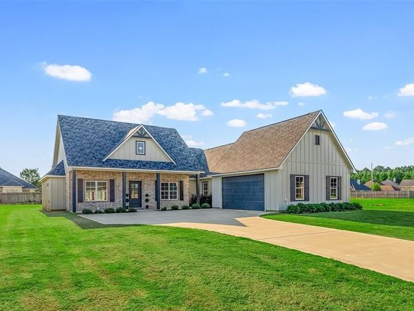 127 Sitka Loop, Haughton, LA 71037