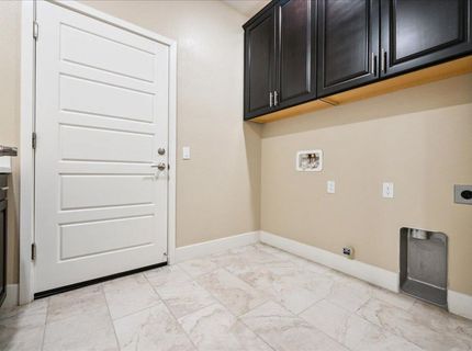7040 Orbital Ln, Roseville, CA 95747 Photo