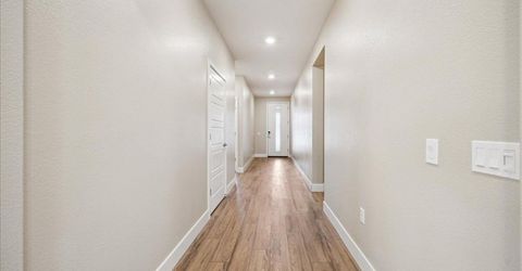 7040 Orbital Ln, Roseville, CA 95747 Photo