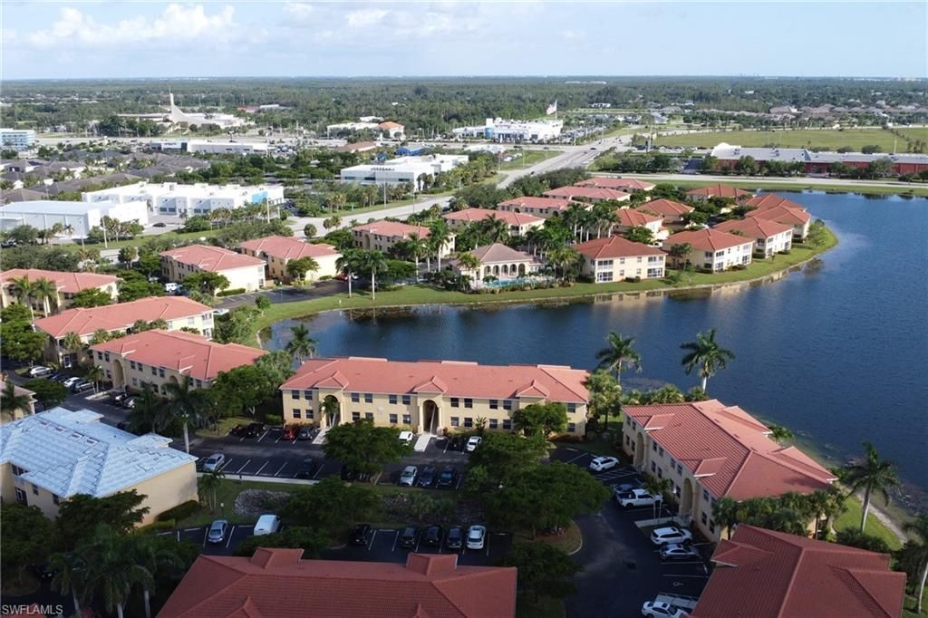 4214 Bellasol Cir, Unit 824, Fort Myers, FL 33916 Photo