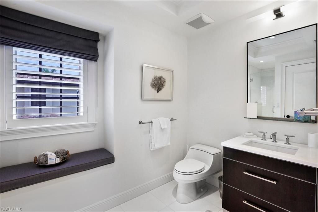 270 5th Ave S, Unit H-2, Naples, FL 34102 Photo