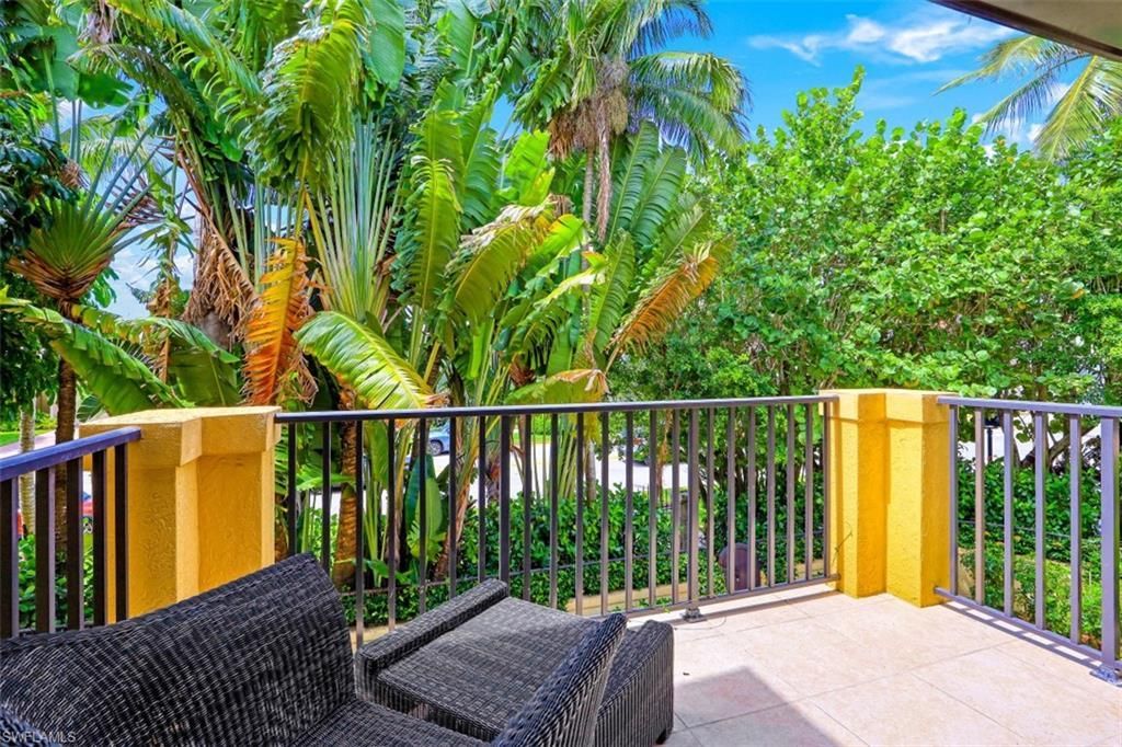 270 5th Ave S, Unit H-2, Naples, FL 34102 Photo