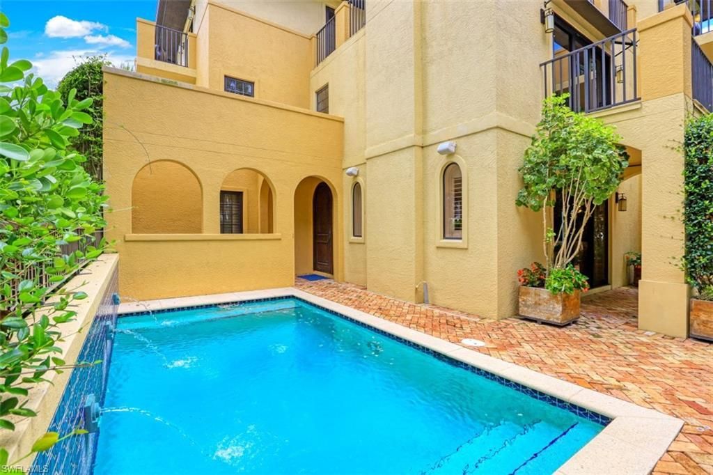 270 5th Ave S, Unit H-2, Naples, FL 34102 Photo