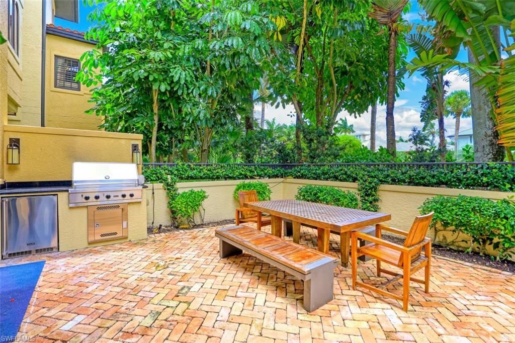 270 5th Ave S, Unit H-2, Naples, FL 34102 Photo