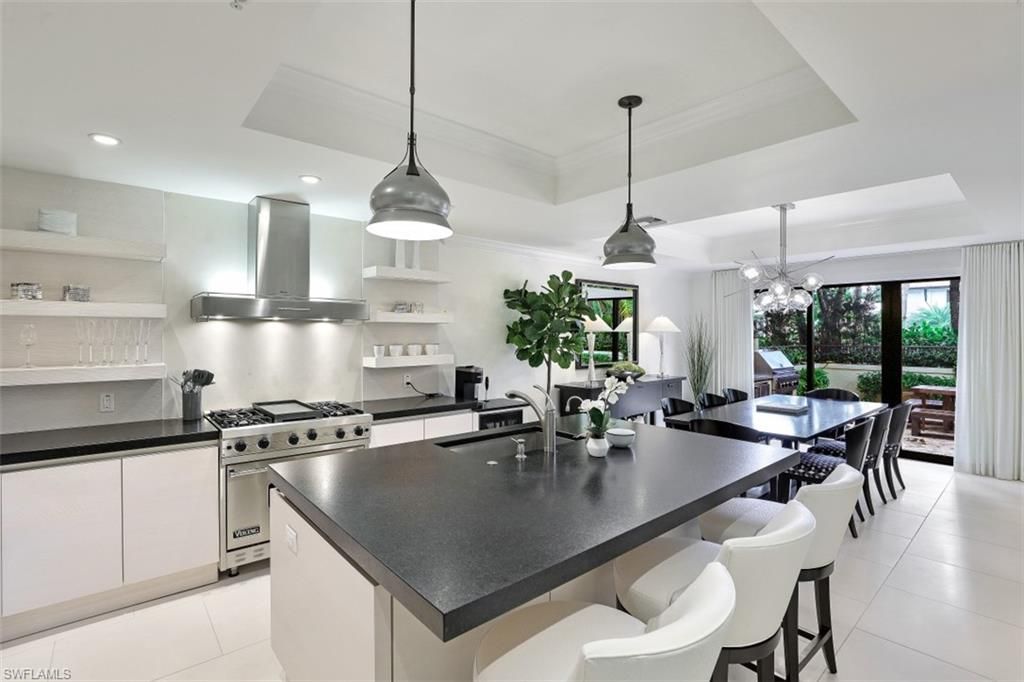 270 5th Ave S, Unit H-2, Naples, FL 34102 Photo