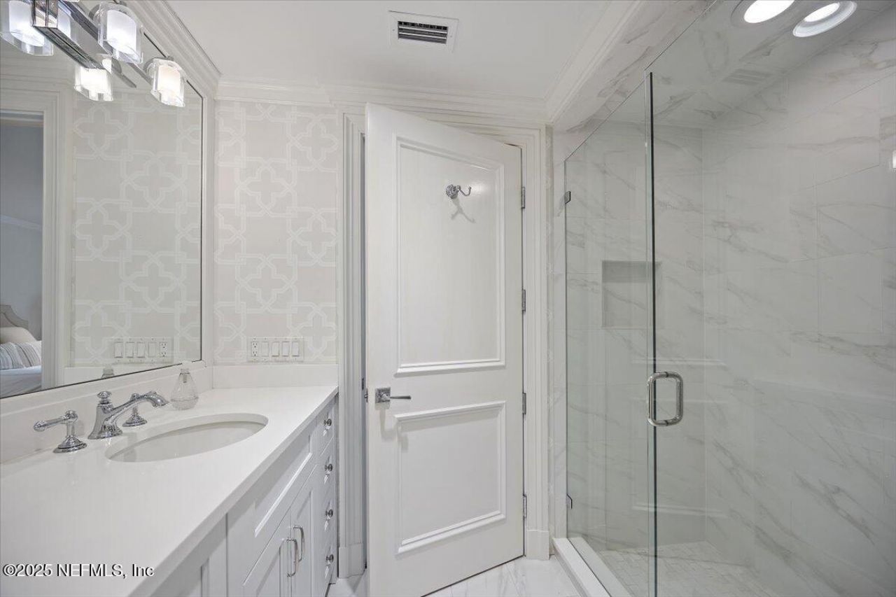 6750 Epping Forest Way N, Unit 112, Jacksonville, FL 32217 Photo