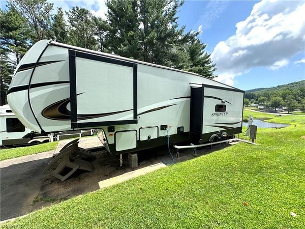 503 Saddle Ridge Drive, Ennice, NC 28623