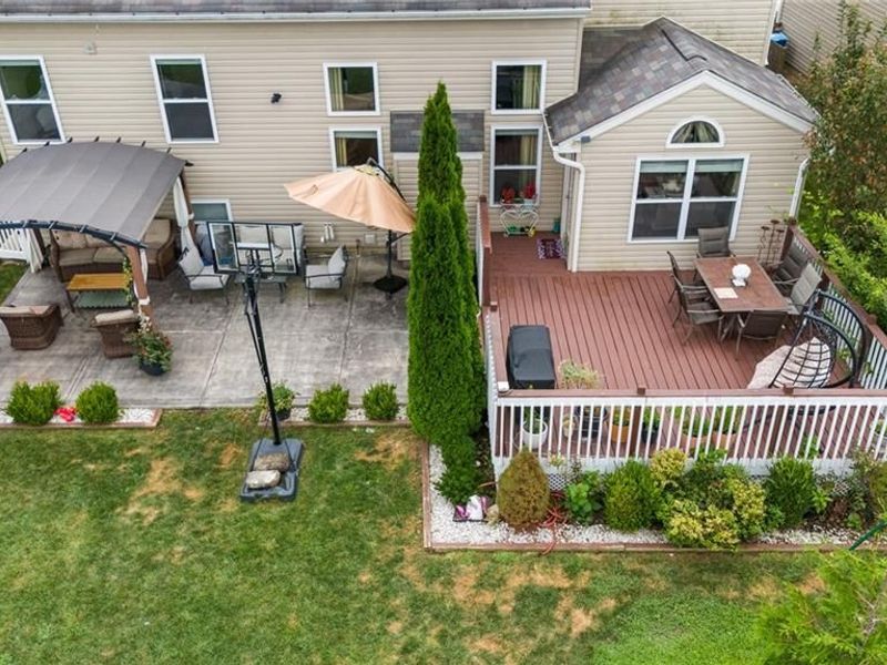 4146 Spicebush Drive, Tipp City, OH 45371 Photo 10