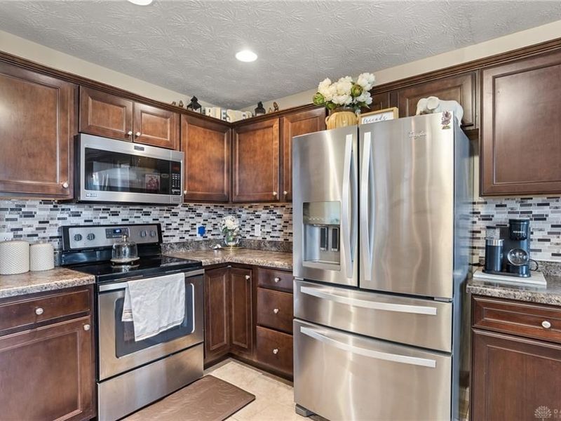 4146 Spicebush Drive, Tipp City, OH 45371 Photo 23