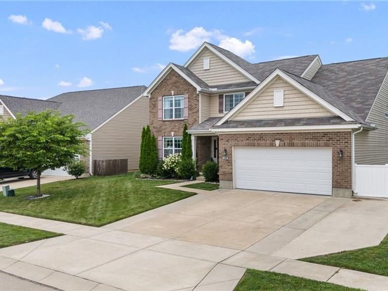 4146 Spicebush Drive, Tipp City, OH 45371 Photo 3