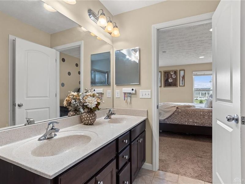 4146 Spicebush Drive, Tipp City, OH 45371 Photo 35