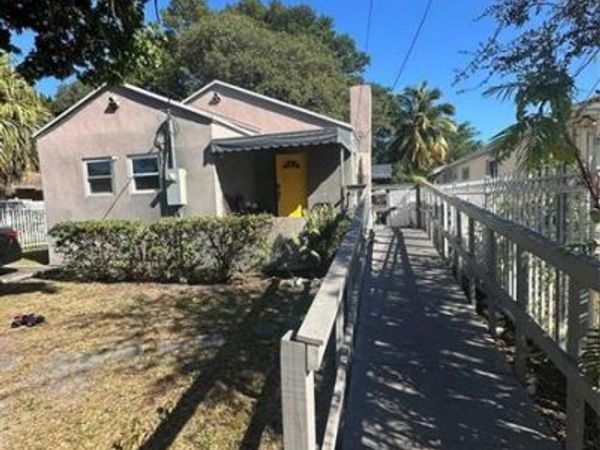 4133 NW 22nd Ct, Miami, FL 33142