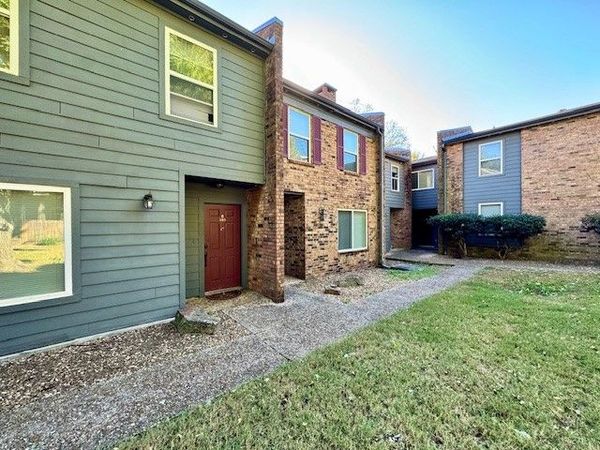 280 S Hill Avenue, Unit B101, Fayetteville, AR 72701