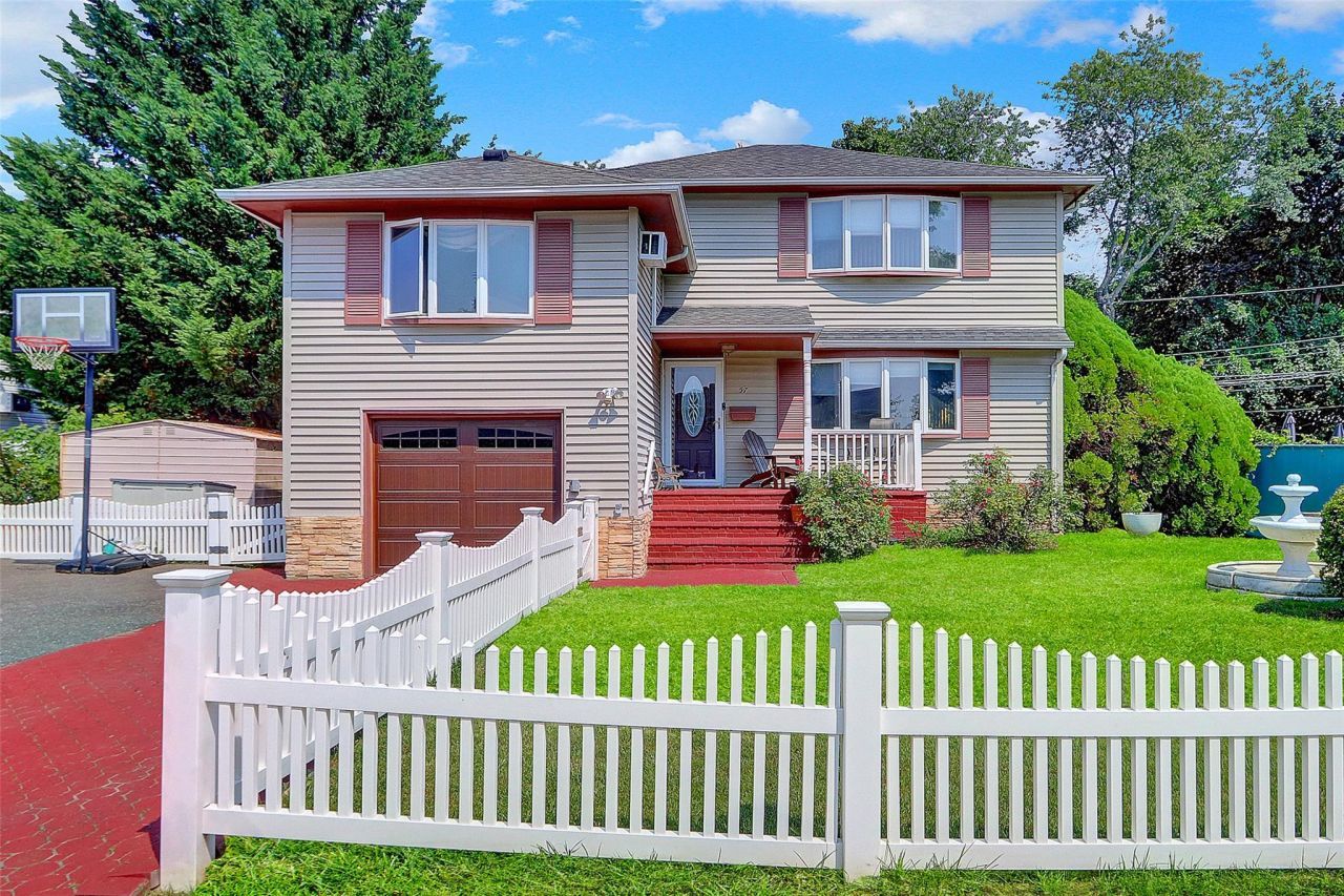 57 Elizabeth Drive, Bethpage, NY 11714 Main Photo