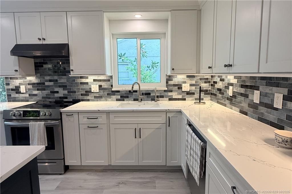 1196 SE Saint Lucie Boulevard, Stuart, FL 34996 Photo