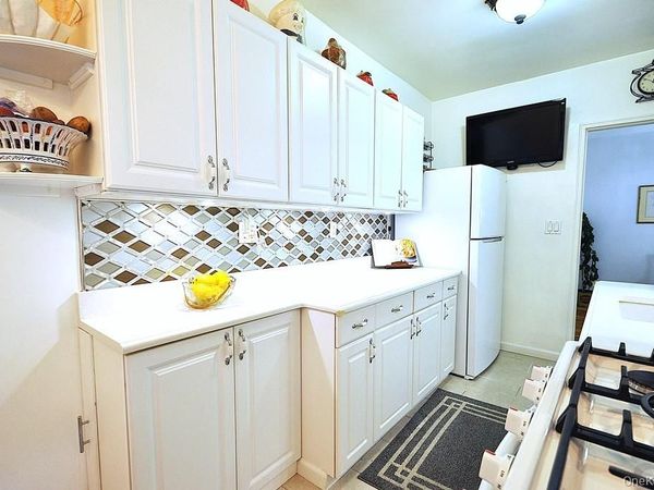 29 Abeel Street, Unit 2L, Yonkers, NY 10705