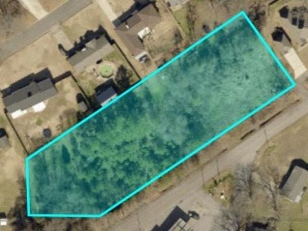 802 Old Lee Hwy, Tuscumbia, AL 35674