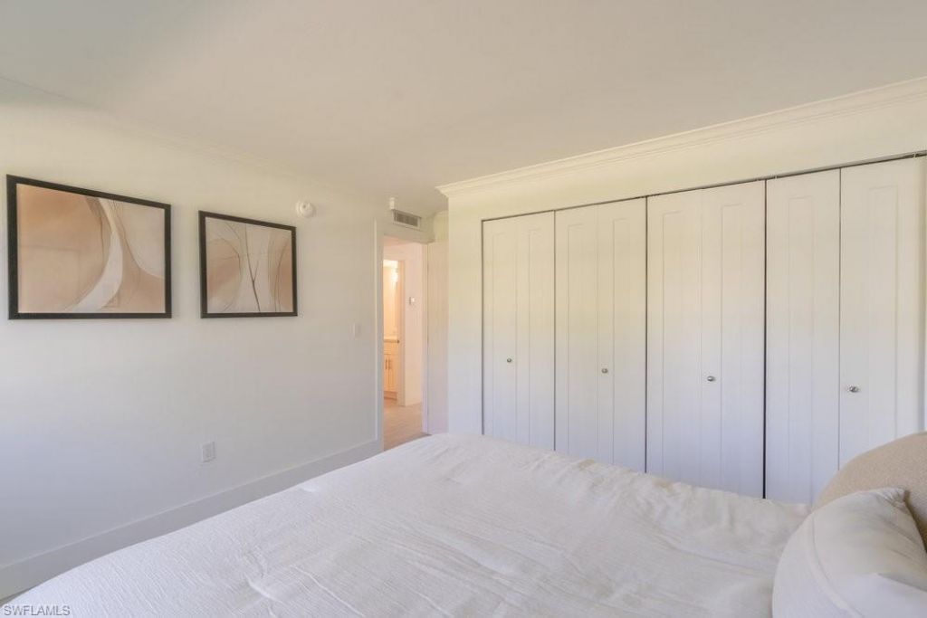 604 12th Ave S, Unit 604, Naples, FL 34102 Photo