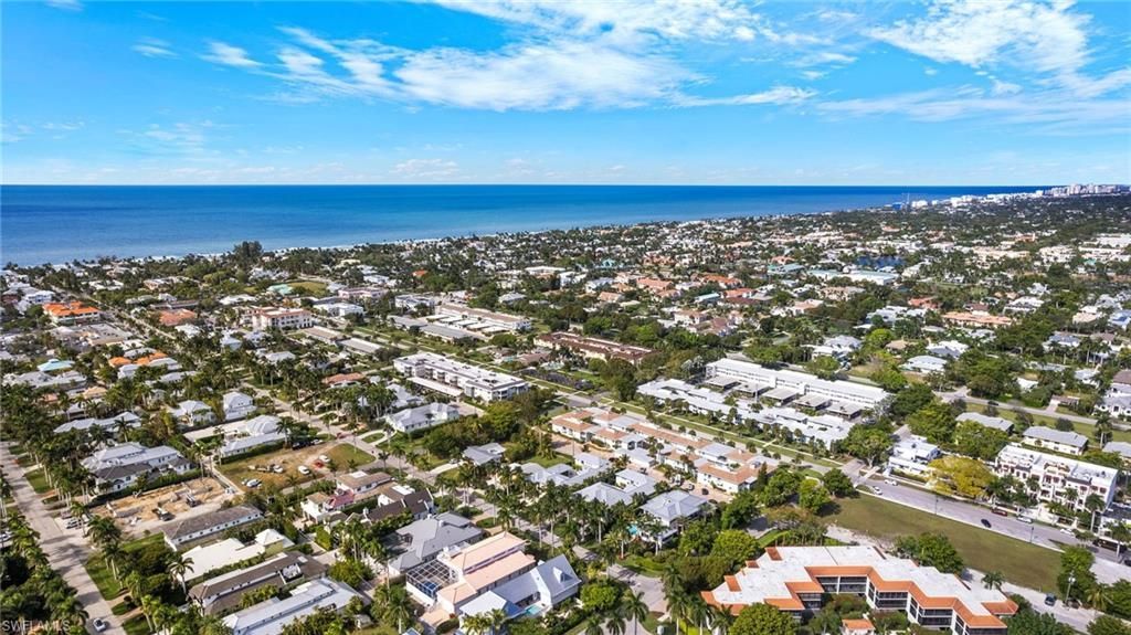 604 12th Ave S, Unit 604, Naples, FL 34102 Photo