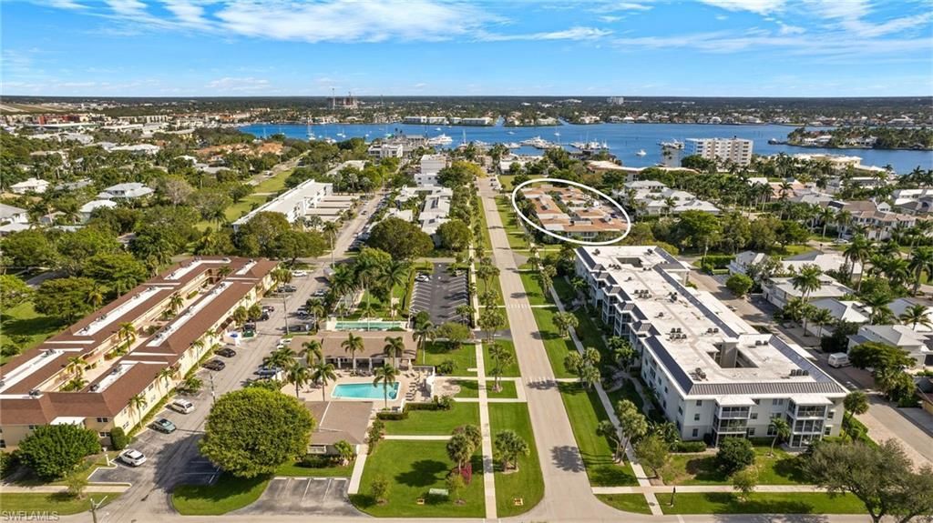 604 12th Ave S, Unit 604, Naples, FL 34102 Photo
