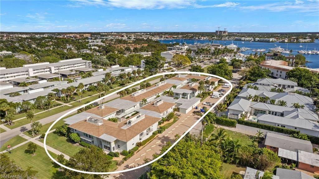 604 12th Ave S, Unit 604, Naples, FL 34102 Photo