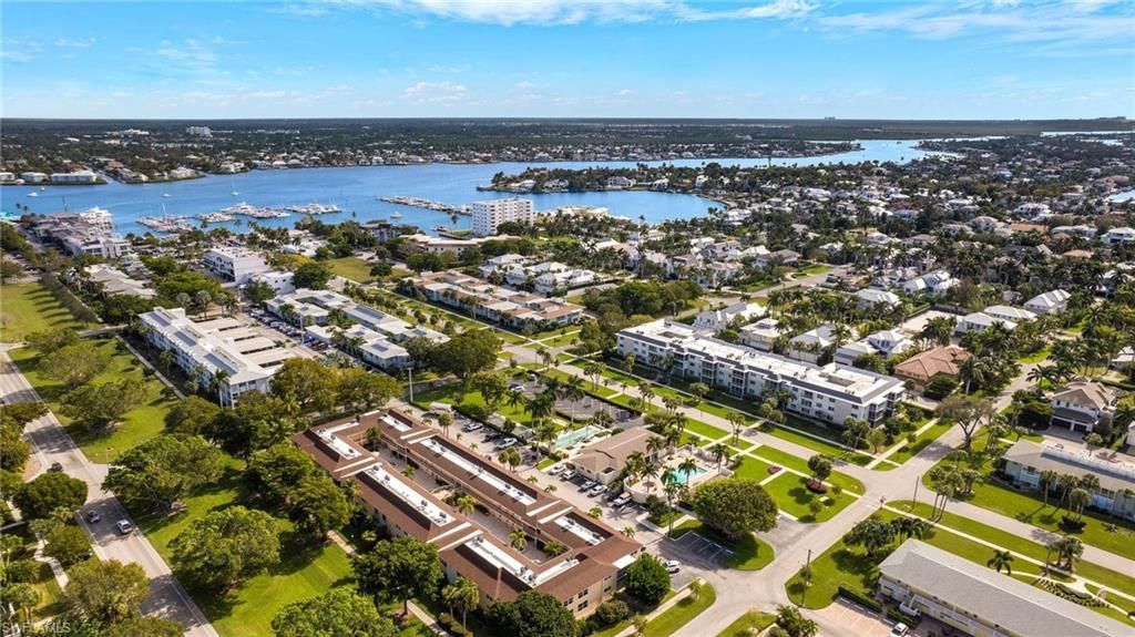 604 12th Ave S, Unit 604, Naples, FL 34102 Photo