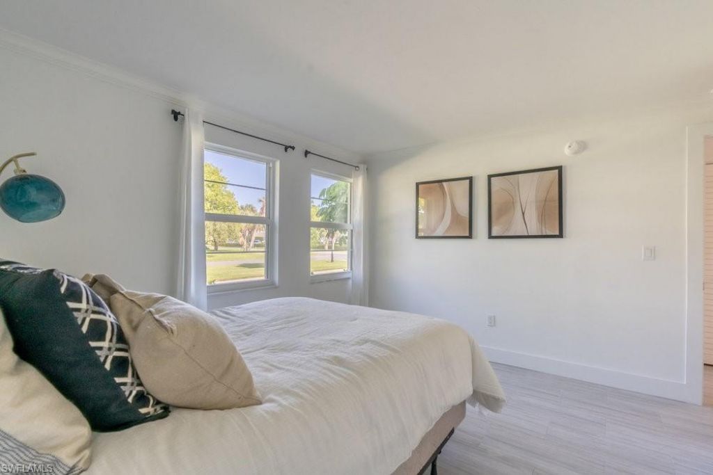 604 12th Ave S, Unit 604, Naples, FL 34102 Photo