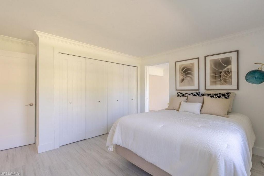 604 12th Ave S, Unit 604, Naples, FL 34102 Photo