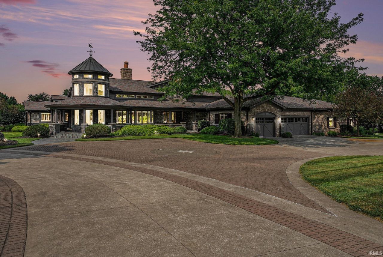 622 Bristol Avenue, Middlebury, IN 46540 Main Photo