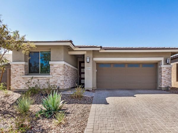 13319 W RED RANGE Way, Peoria, AZ 85383