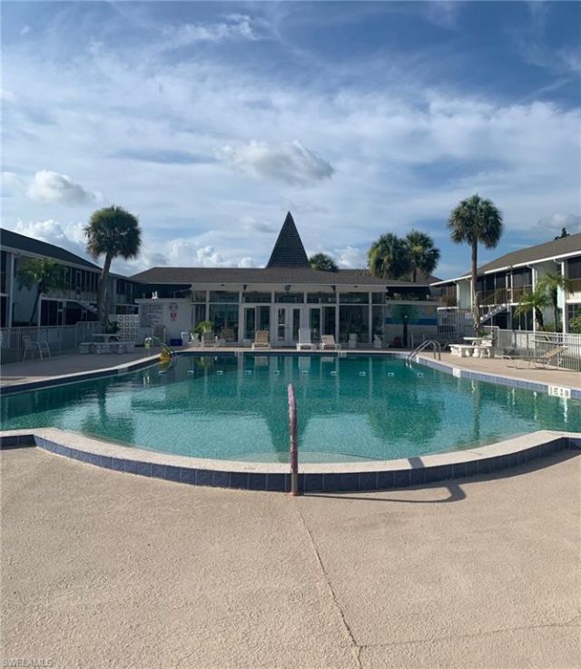 4202 SE 4th Pl, Unit 10, Cape Coral, FL 33904 Photo